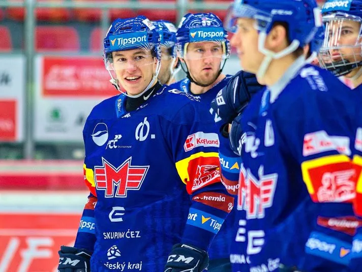Jsem zvyklý, že si mě spojují s tátou, říká Jaroslav Pouzar mladší