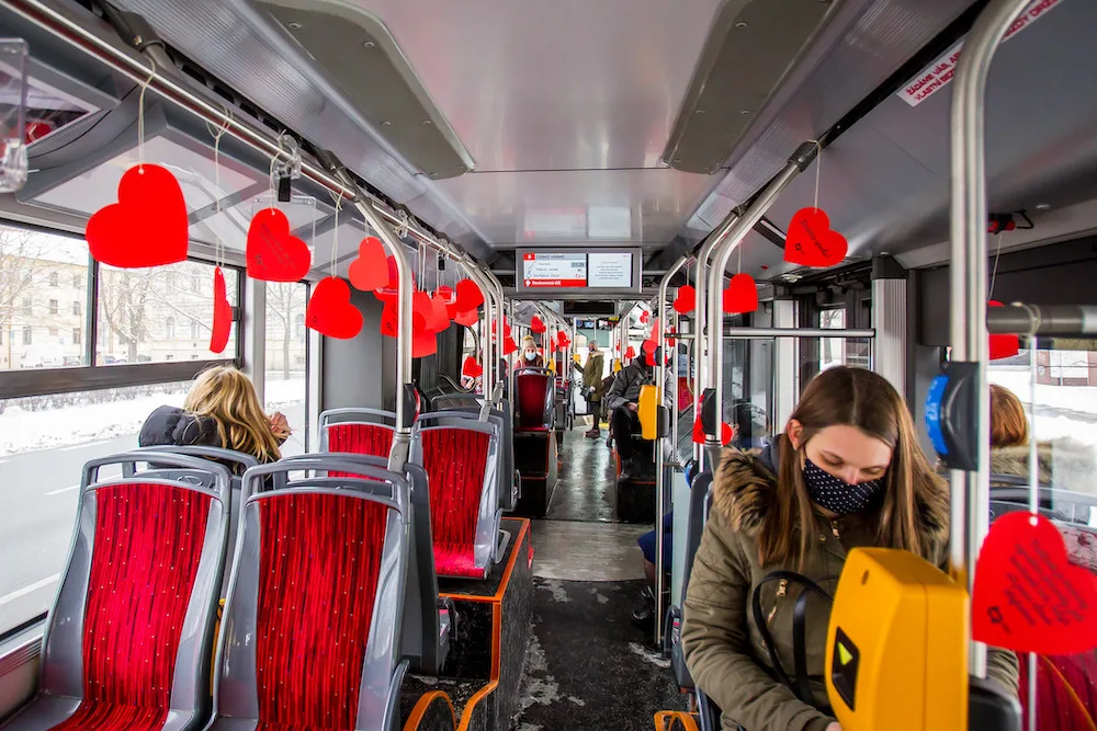 Zaplavte MHD láskou s dopravním podnikem