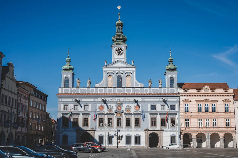 Město zřídilo sběrný sklad pro občany Ukrajiny