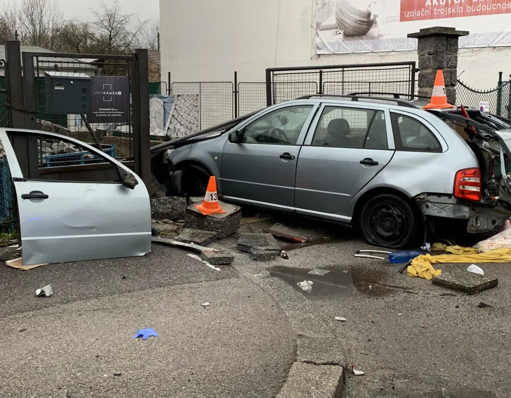 Další tragická nehoda. Na Pražské třídě zemřel řidič fabie