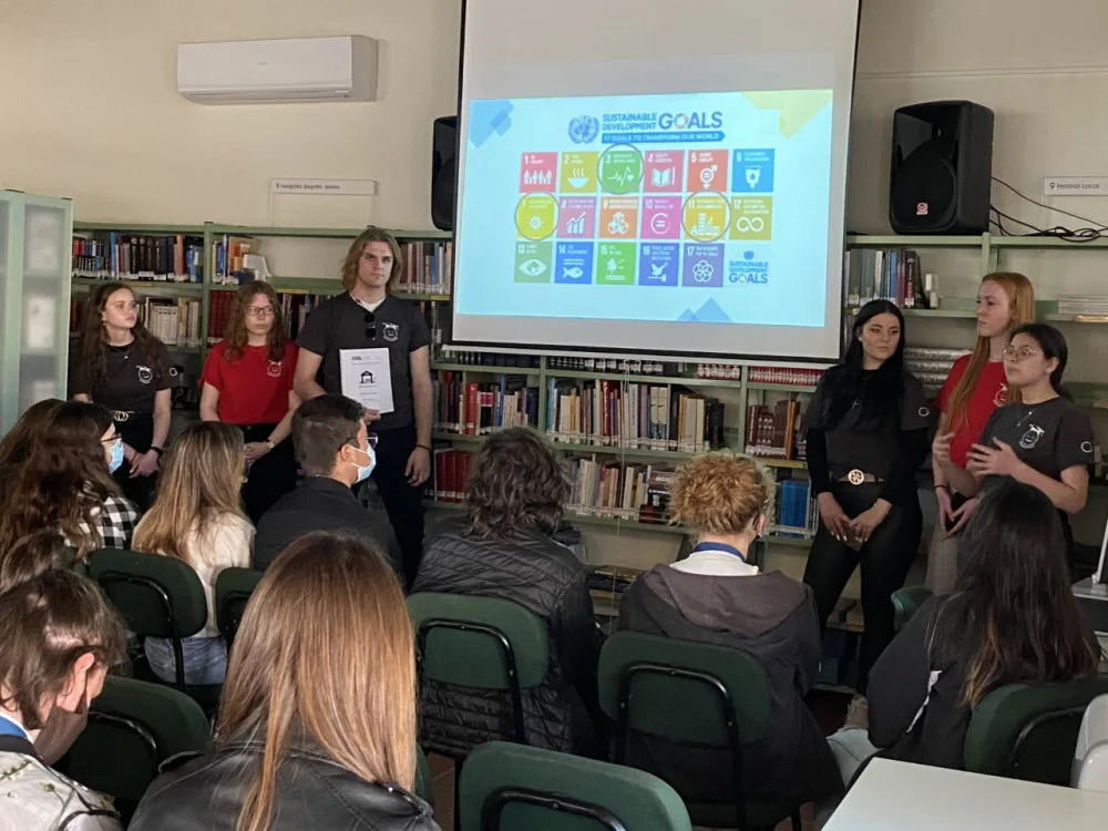 Žáci Obchodní akademie navštívili s Erasmem+ Portugalsko