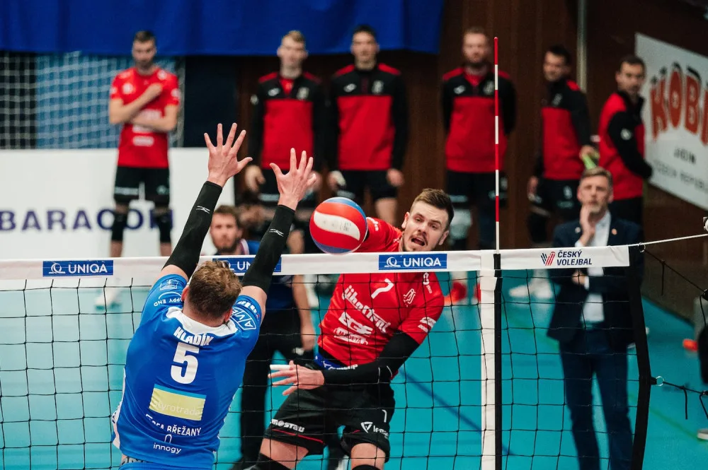 Odolka srovnala stav série. O bronzu se rozhodne v úterý ve Sportovní hale