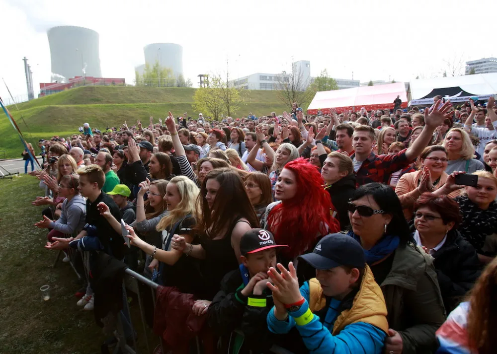 Temelín slaví dvacet let spuštění druhého bloku. Návštěvníky zve na koncert kapely Olympic
