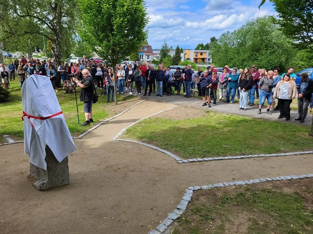 Pamětní deska v Milevsku připomíná Járu Cimrmana