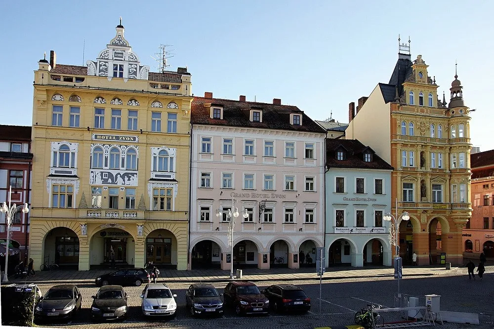Recepční zadržela zloděje, který vykrádal hotel v centru Českých Budějovic