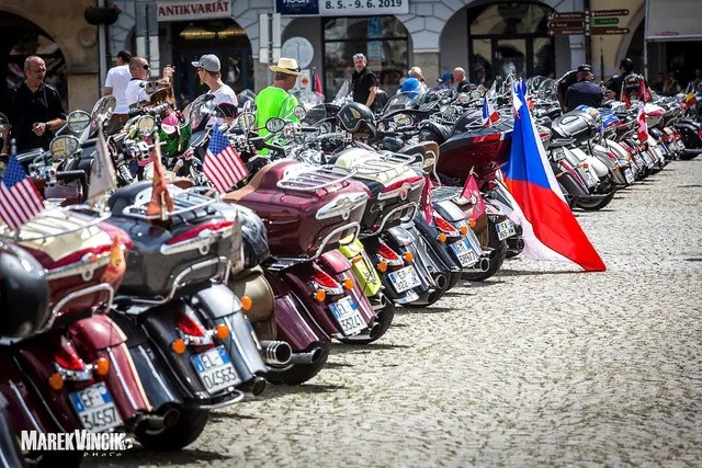 V sobotu vyjede legendární Spanilá jízda motocyklů
