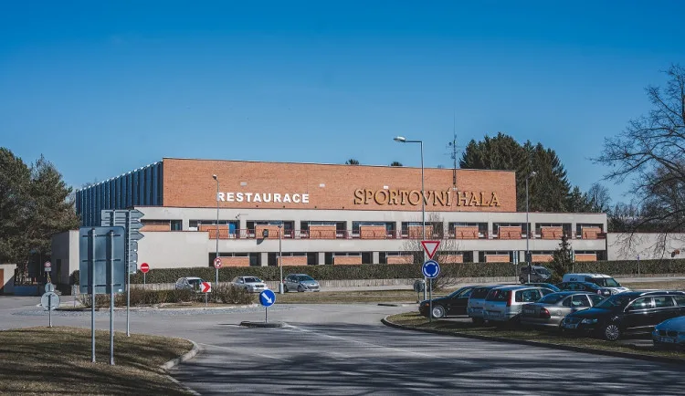 Po rekonstrukci střechy bude mít budějcká sportovní hala nové ozvučení