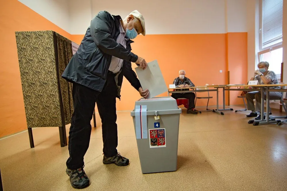 Předseda Senátu oznámí termín lednové volby budoucí hlavy státu