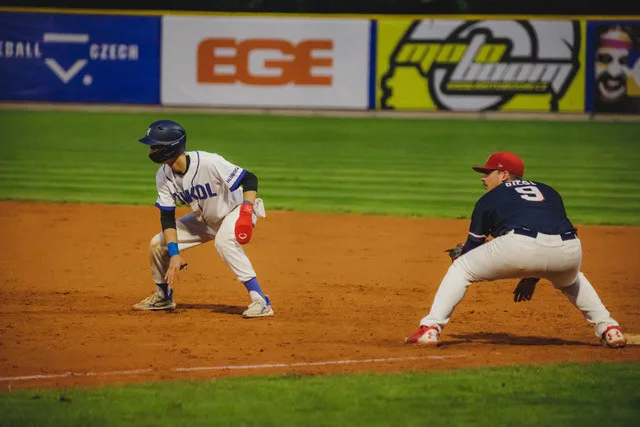 Sokol Hluboká porazil ve víkendové sérii Blesk Jablonec a s deseti body vede Nadstavbu o baseballovou Extraligu
