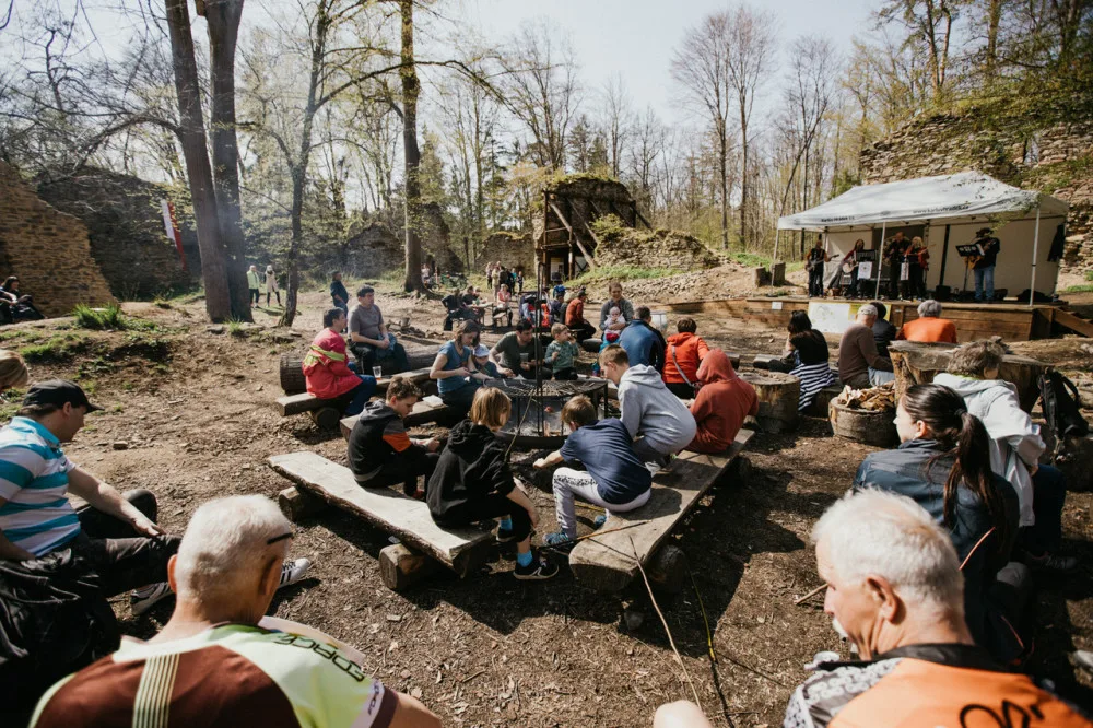 Hudební minifestival rozezní Karlův Hrádek