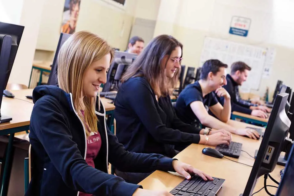 Umělá inteligence a analýza dat je nový studijní program na Jihočeské univerzitě