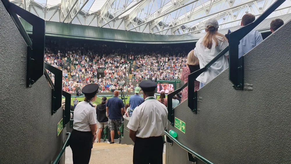 Účastníci Race to Wimbledon navštívili nejslavnější tenisový turnaj světa. Příští rok zamíří na Roland Garros