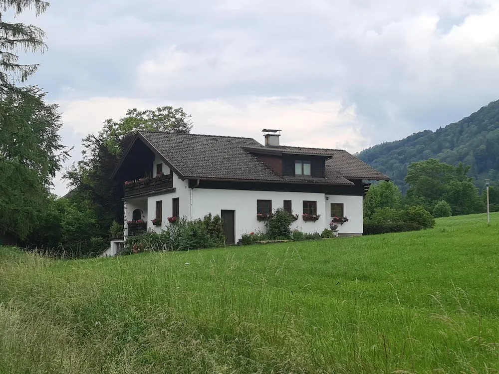 Za chatu na jihu Čech si lidé připlatí. Jejich cena dlouhodobě roste