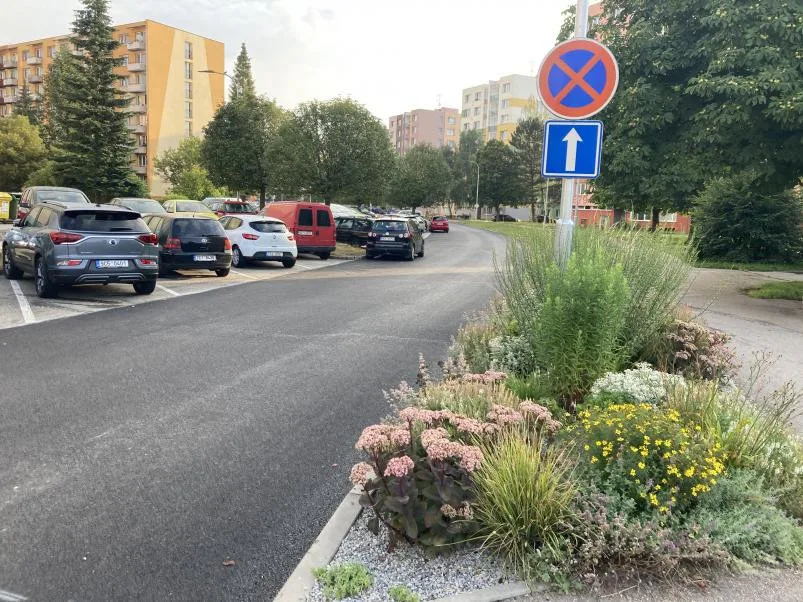 Na sídlišti Vajgar v Jindřichově Hradci bude víc parkovacích stání