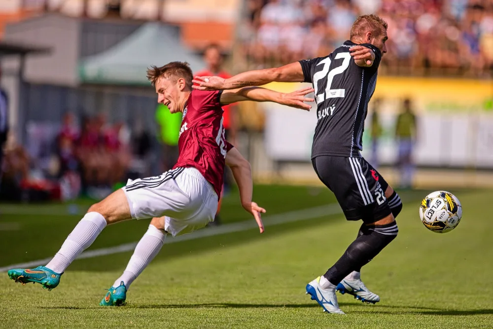 Vyprodaný Střelecký ostrov dějištěm prohry se Spartou