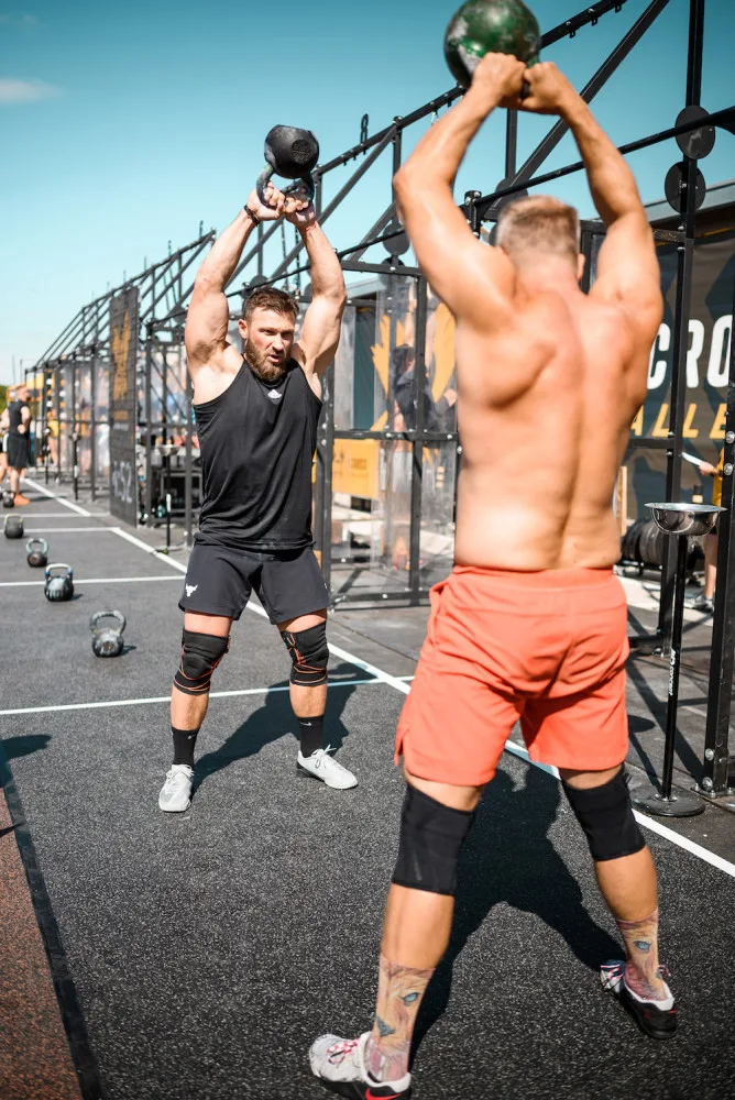 Přes tři stovky závodníků, ale i VIP hosté. Na střeše IGY Centra odstartovaly Big Summer Games