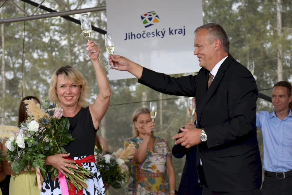 Do finále jdeme s hrdostí, řekl při předávání ocenění Vesnice roku starosta vítězné obce