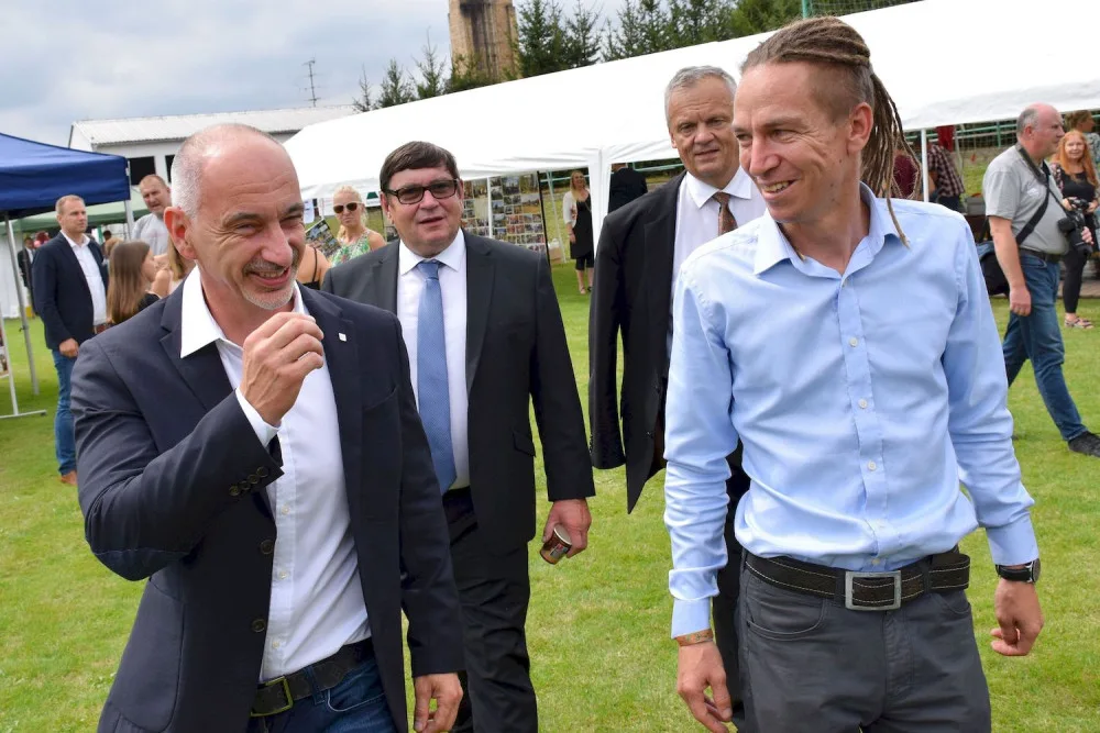 Do finále jdeme s hrdostí, řekl při předávání ocenění Vesnice roku starosta vítězné obce