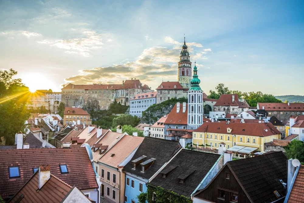 Krumlovský zámek přilákal v létě asi o třetinu méně lidí než před pandemií.