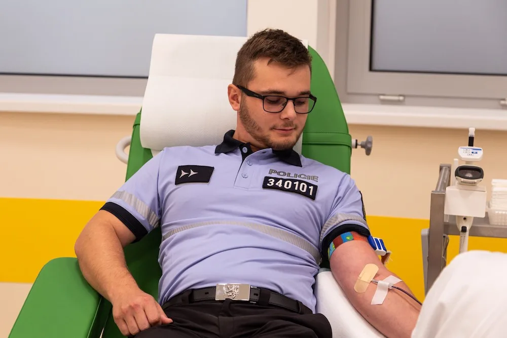 Policejní nováčci darovali krev