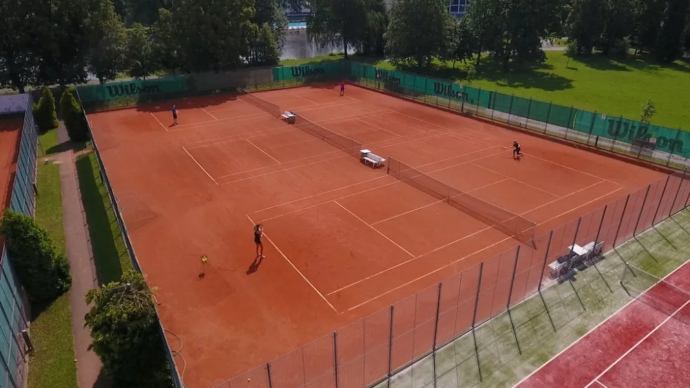 Ceny pronájmů tenisových kurtů zůstávají v budějckém LTC stejné