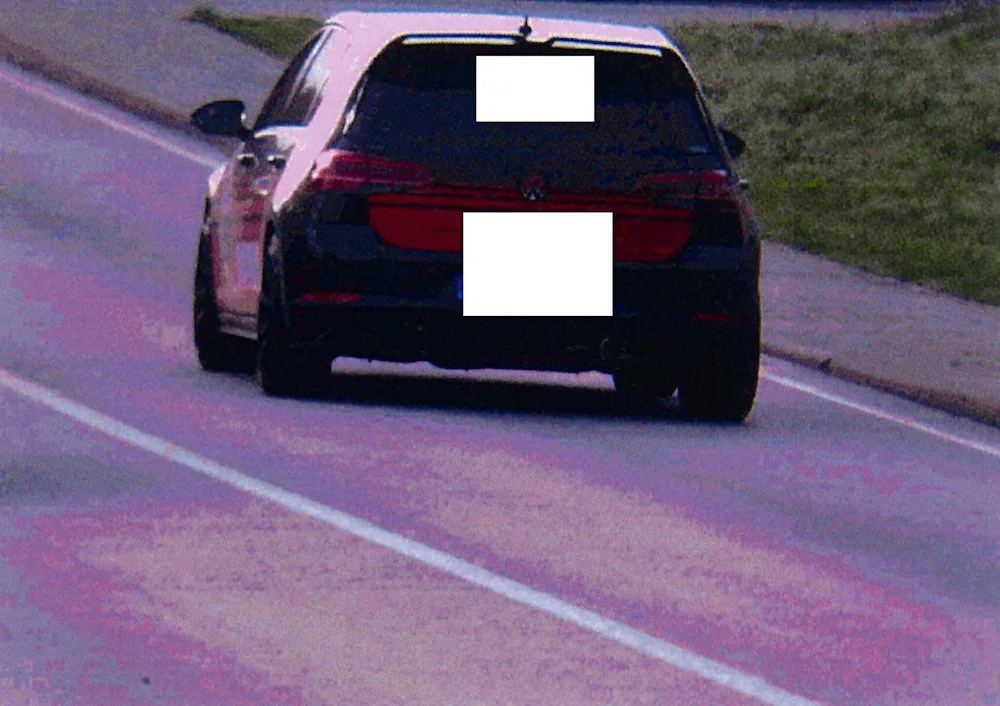Řidič jel obcí rychlostí 125 kilometrů v hodině