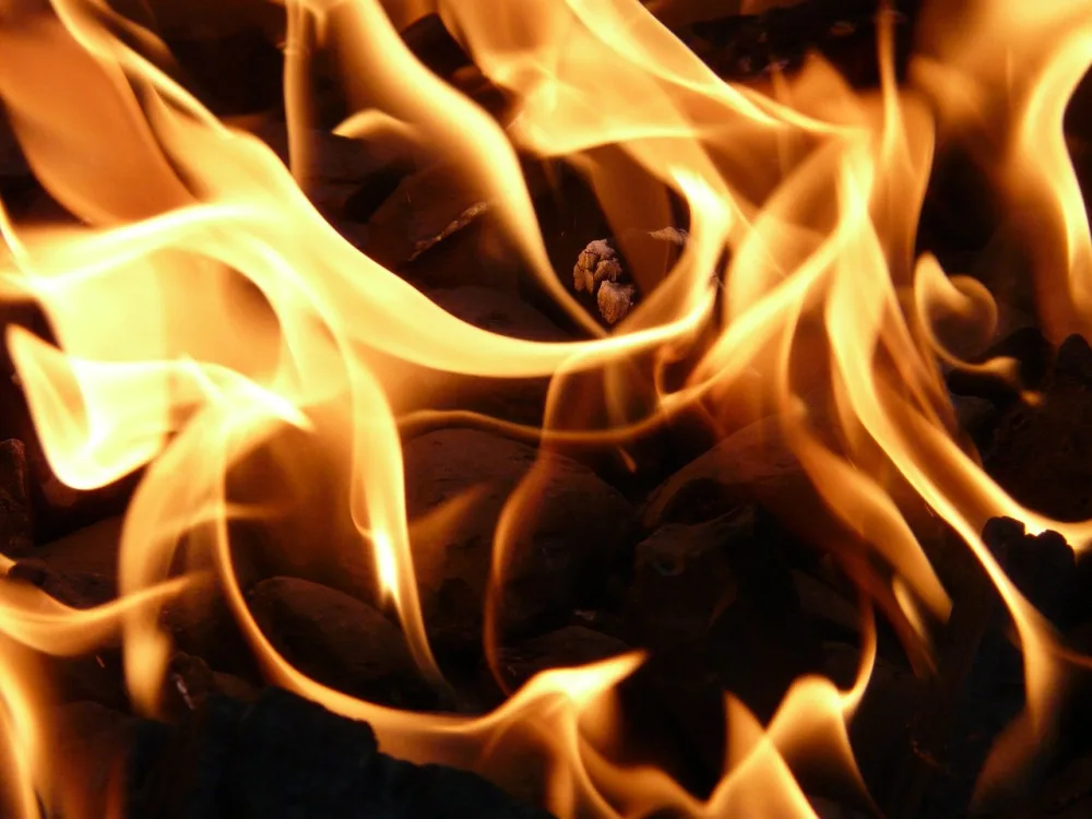 fire-g641ab0542_1280
