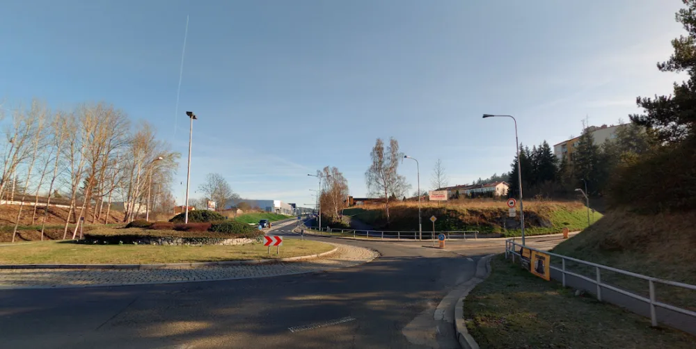Stát opravuje kruhový objezd v Písku omezení potrvá dva dny