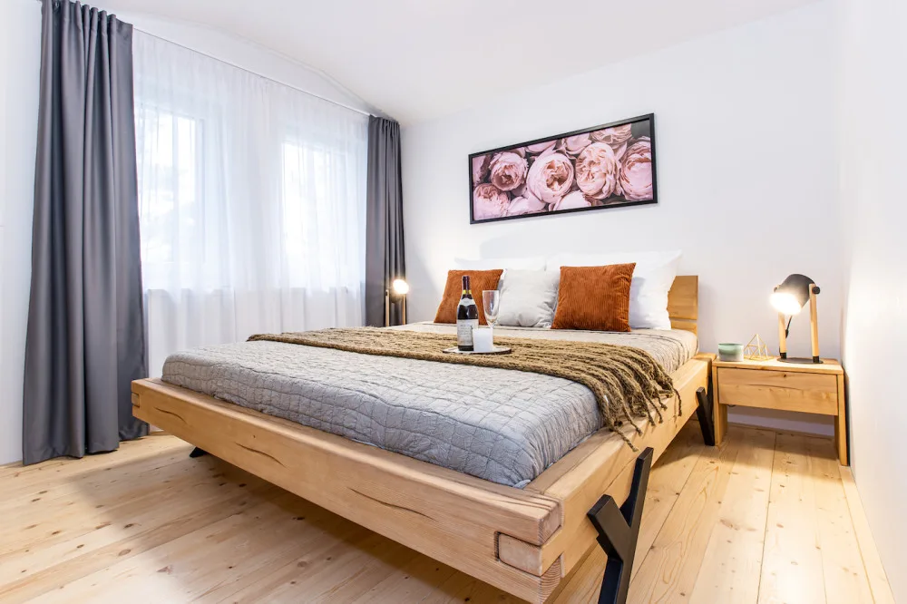Apartmány mají různou velikost, pohodlí nabízí párům i rodinám s dětmi.