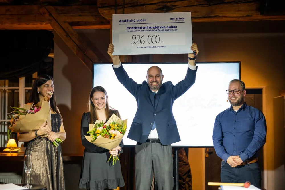 Charitativní Andělská aukce vynesla téměř milion korun