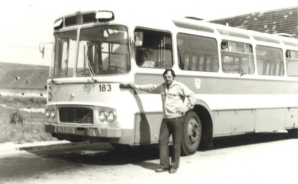 Karosy ŠM11 už měly automatickou převodovku. „To je zejména v městském provozu opravdu věc nenahraditelná,“ pochvaloval si Václav Filip. (Foto: archiv DPMCB)