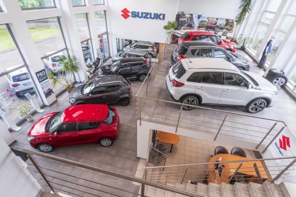 Budějcký Autostart slaví 30 let. Suzuki se pro řadu našich klientů stalo srdcovkou, říká majitel