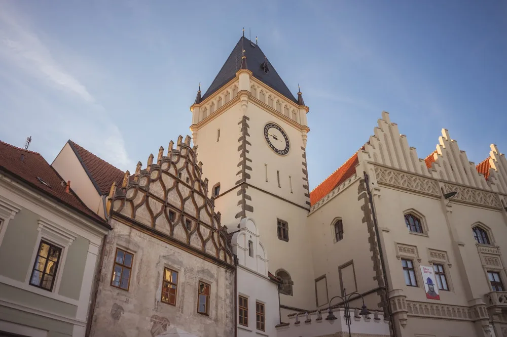 Rok 2023: Tábor chystá stavbu lávky, Krumlov se zaměří na bytové domy
