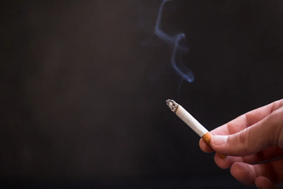 Cigarety kvůli zvýšení daně letos zdraží nejméně o čtyři koruny