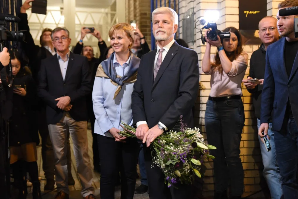 První kolo prezidentské volby vyhrál Petr Pavel, Babiše předstihl v závěru. Ten na sebe čeká kompro