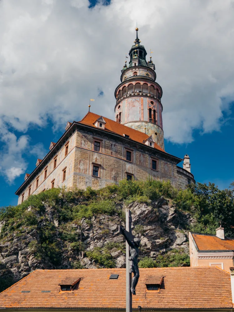 Kraj rozhleden. Na jihu Čech je přes sto vyhlídkových míst, většina je i volně přístupná