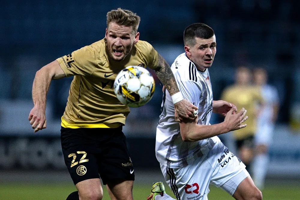 Dynamo porazili Brno 2:1 a po 16 letech postoupilo do semifinále domácího poháru.
