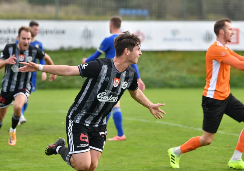 B tým Dynama doma vyhrál 2:1.