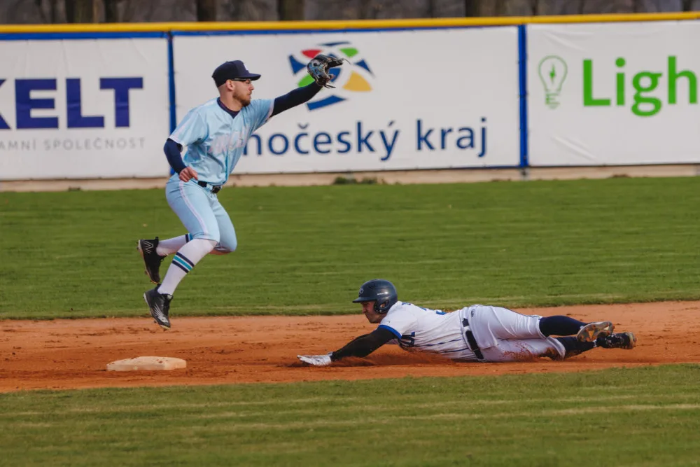 Sokol Hluboká přišel v domácí premiéře o bod v samotném závěru. Mužík má osmdesátý extraligový homerun