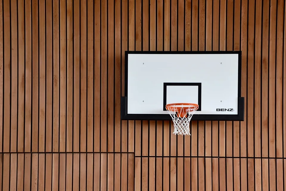 Peníze na stavbu basketbalového hřiště v Písku věnuje i Vít Krejčí