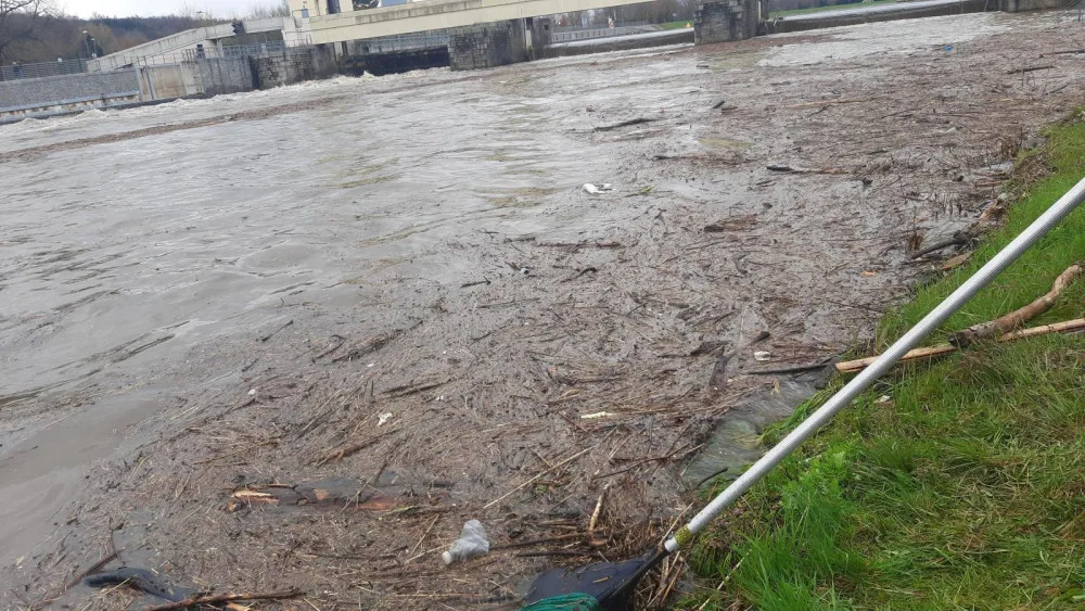 Vltava v Hluboké nad Vltavou.