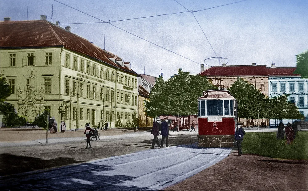 DRBNA HISTORIČKA: Bez tramvají by Lobkowitzké náměstí vypadalo obyčejně