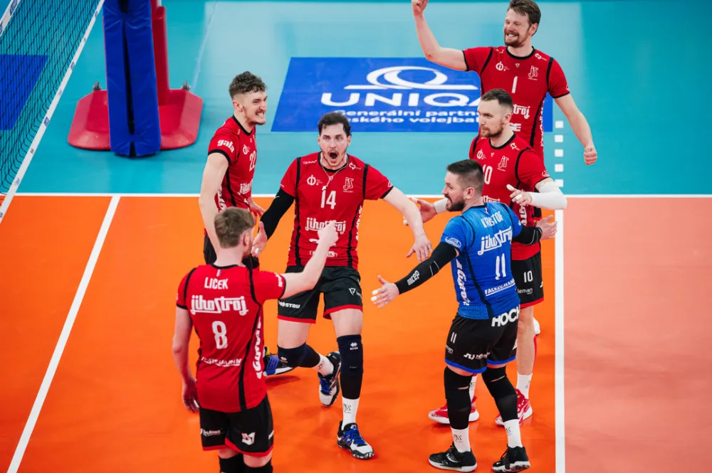 Dechberoucí semifinále vybojoval Jihostroj a slaví postup do finále
