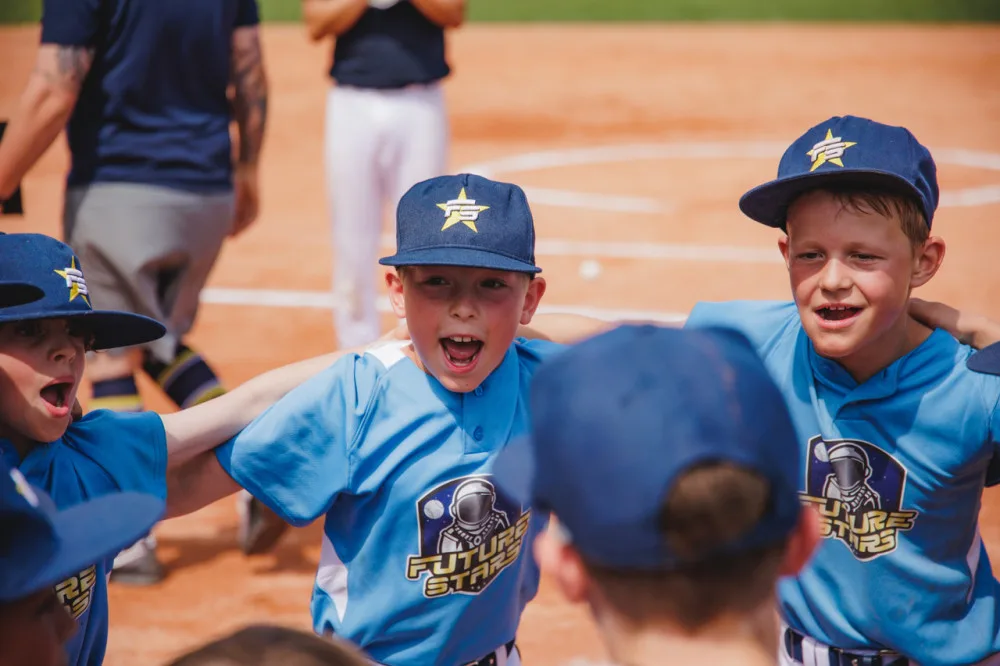 Na Hlubokou přijíždí na čtyři sta hráčů z devíti zemí: Začíná největší evropský turnaj desetiletých baseballistů SuperCup