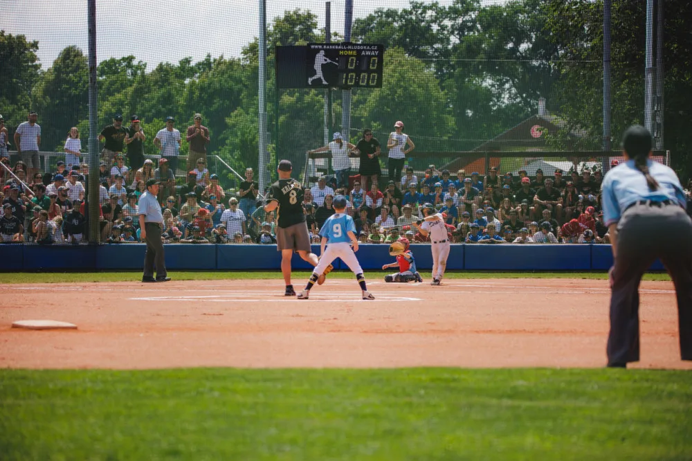 Na Hlubokou přijíždí na čtyři sta hráčů z devíti zemí: Začíná největší evropský turnaj desetiletých baseballistů SuperCup