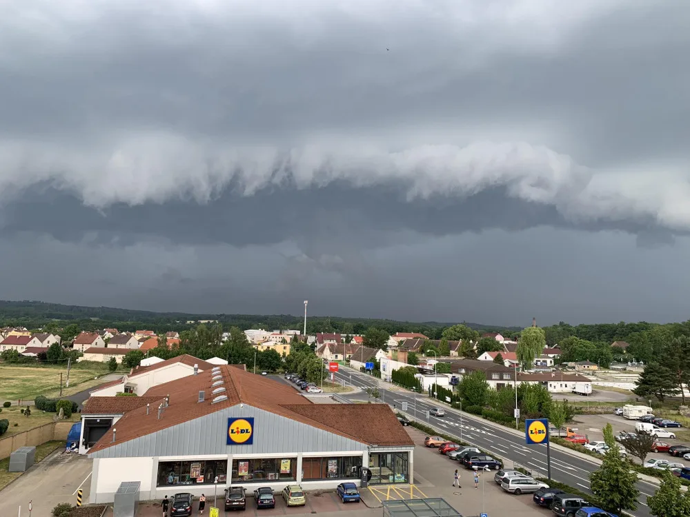 Tak to dnes odpoledne vypadlo v Blatné. Foto: Iveta Myslivcová