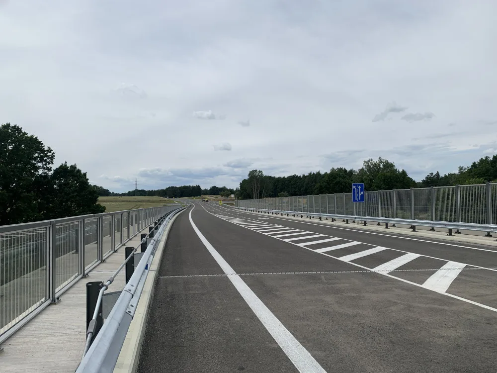 Obchvat Dolní Lhoty je hotový. Cesta do Jindřichova Hradce bezpečnější