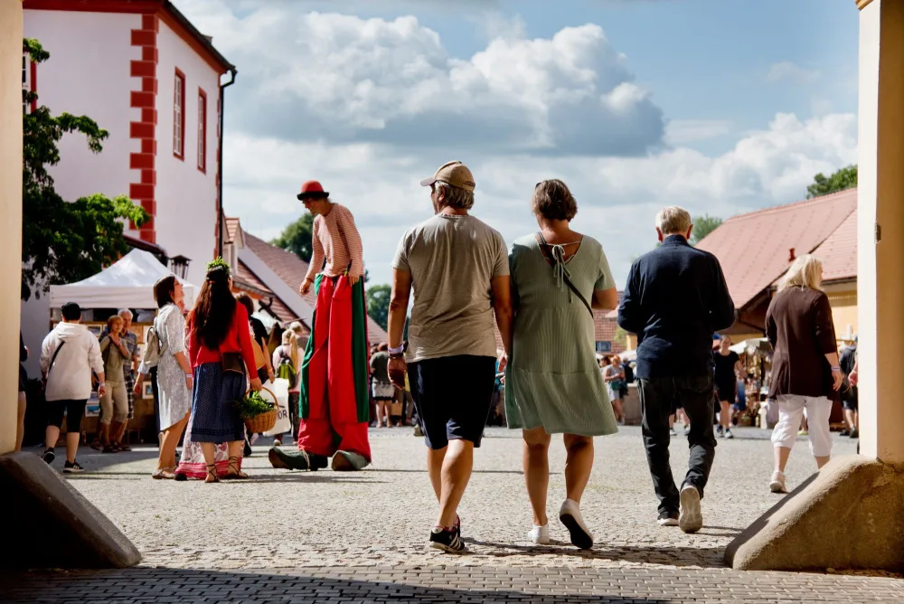 Borovany se opět chystají na nabitý víkend plný borůvek. Další ročník BORŮVKOBRANÍ se letos uskuteční ve dnech 8. a 9. července v areálu bývalého kláštera v Borovanech.