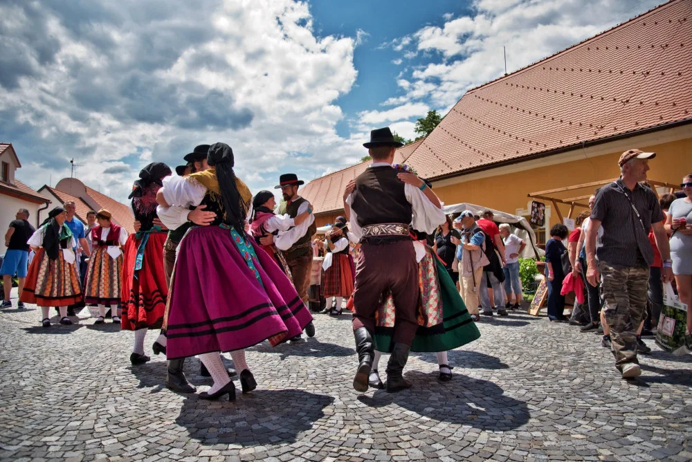 Borovany se opět chystají na nabitý víkend plný borůvek. Další ročník BORŮVKOBRANÍ se letos uskuteční ve dnech 8. a 9. července v areálu bývalého kláštera v Borovanech.