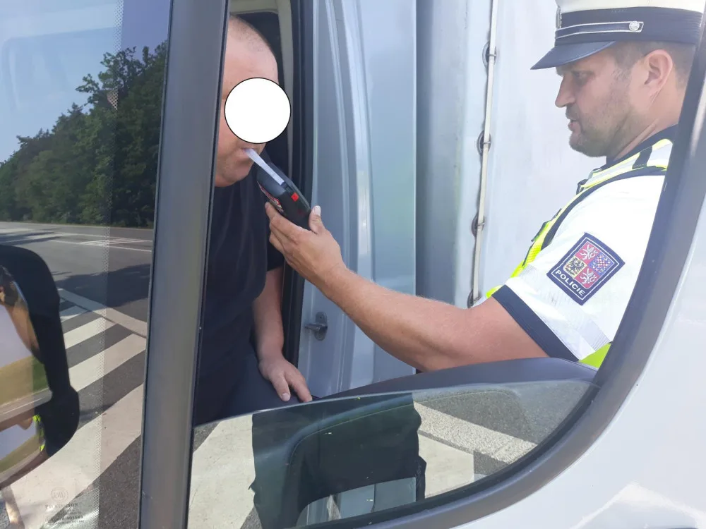 Od ledna řešila policie přes dva tisíce tragických nehod. Přes 150 řidičů bouralo pod vlivem alkoholu nebo drog